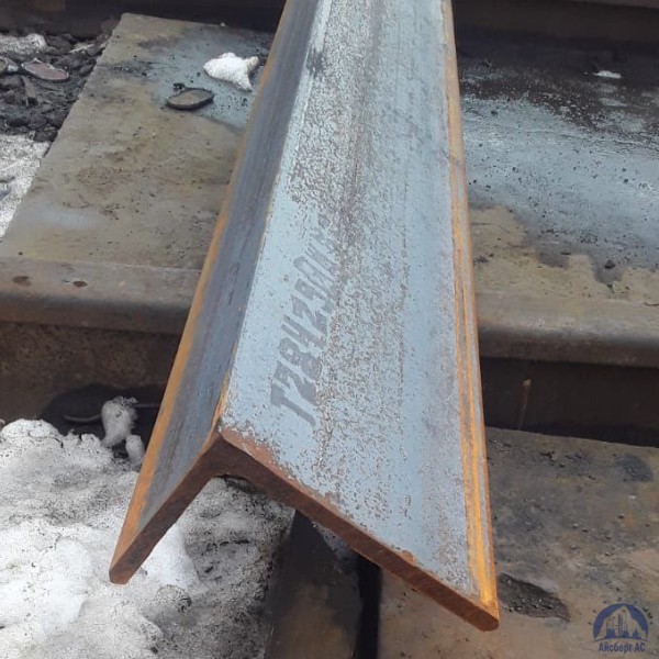 Уголок гнутый неравнополочный 200х125х11 мм ст. 3сп / 3пс ГОСТ 19772-93