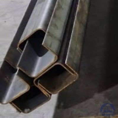 Швеллер гнутый 100х100х10 мм 3сп / 3пс ГОСТ 8278-83