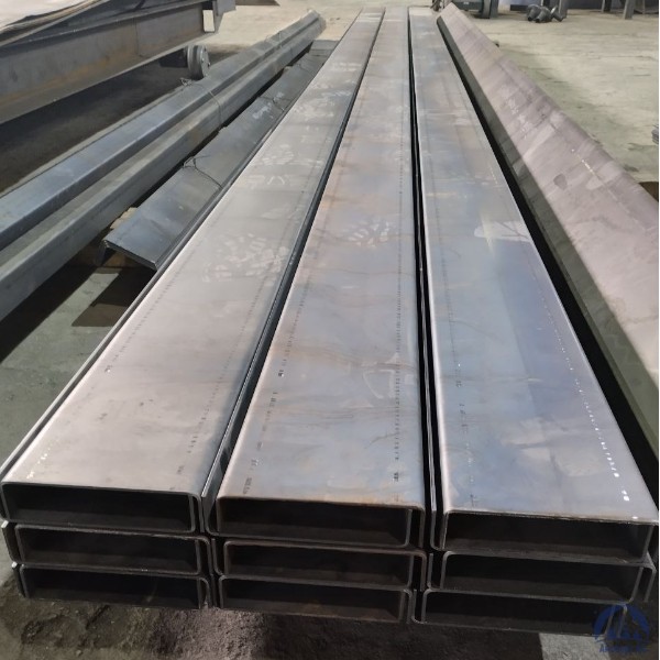 Швеллер гнутый 40х40х2 мм ст. 3сп / 3пс ГОСТ 8278-83